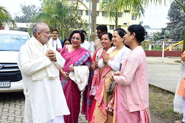 MVM Guwahati 4: Hon'ble Chairman Brahmachari Girish Ji visited Guwahati and graced the occasion of Annual Day celebration at Maharishi Vidya Mandir, Borsajai, LalMati Guwahati, Assam.	